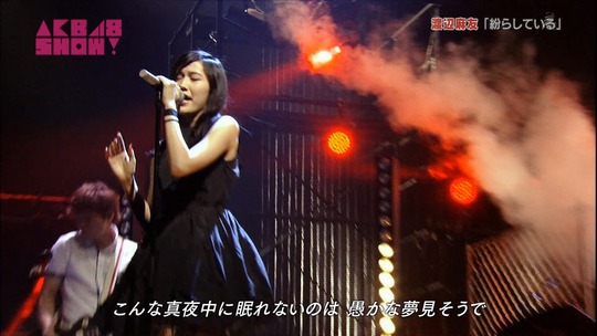 紛らしている_渡辺麻友50