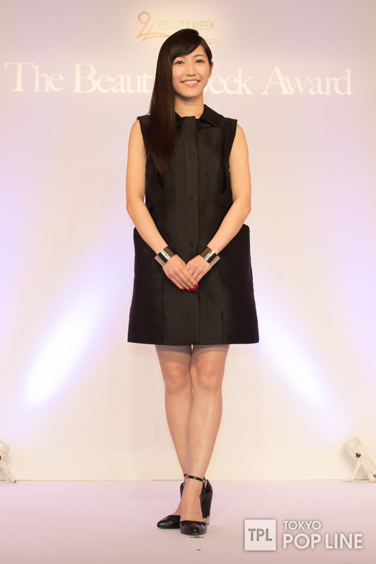 授賞式の渡辺麻友_32