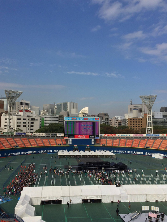 横浜スタジアム全国握手会1