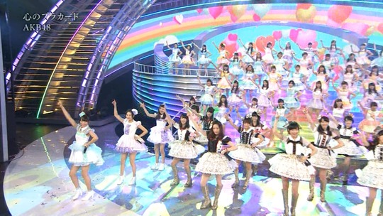 紅白歌合戦心のプラカード_2248590333a