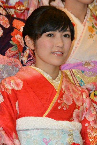 渡辺麻友成人式15