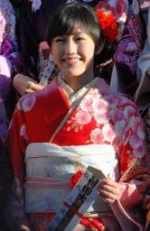 渡辺麻友成人式16