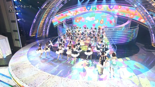 紅白歌合戦心のプラカード_2253330940a