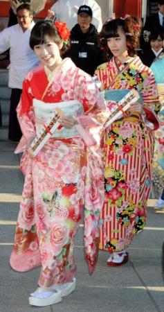 渡辺麻友成人式20