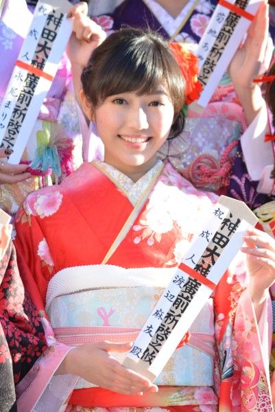 渡辺麻友成人式6