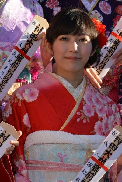 渡辺麻友成人式14