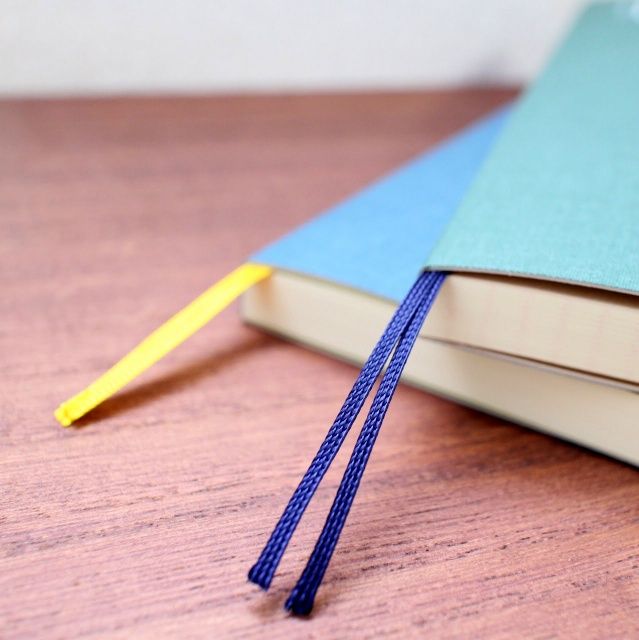 Book Noteカスタマイズ しおり紐をつけられる無印良品のシール 下町の製本屋さんのブログ 渡邉製本株式会社