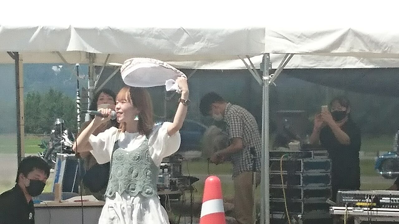 Carya グル グル グル タオルを回してえ ラジオ福島 生中継 サンキンin猪苗代道の駅行って来ました 富山のくすり屋さんの旅日記