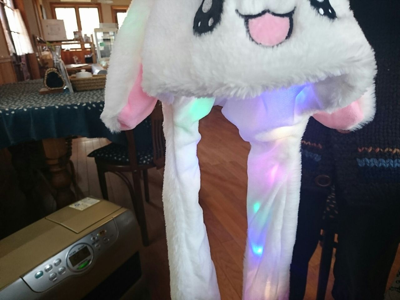 光るピコピコうさみみ帽子 令和快計のドンキホーテさんで買って見ました とてもきれいに光りましたよ 富山のくすり屋さんの旅日記