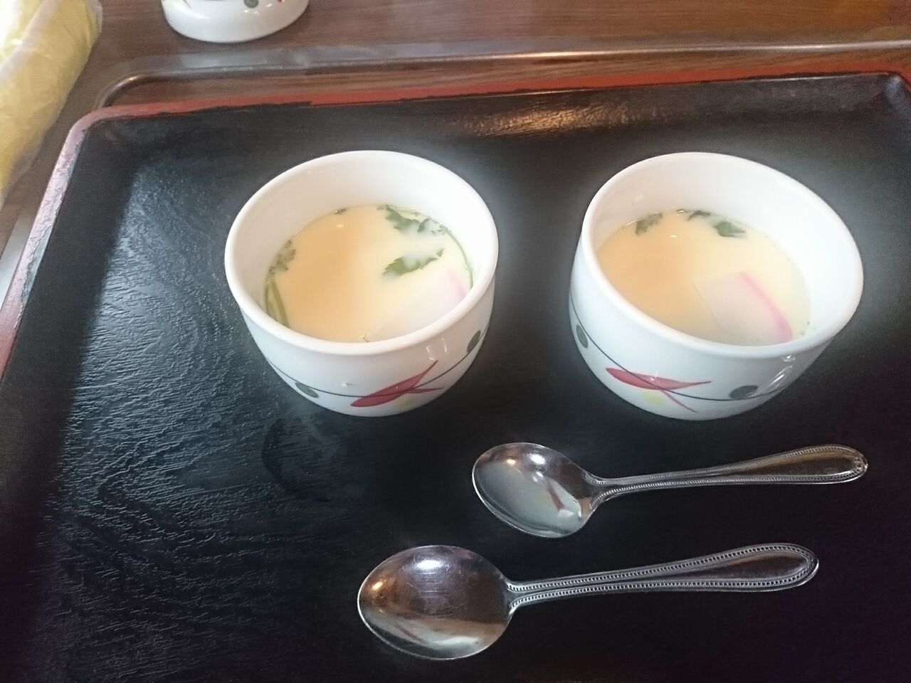 これはデッカイ 本日のｇo To ｅat 豪華天ぷらうどん食べて来ました 茶碗蒸しも付けて とてもまいう でしたよ 富山のくすり屋さんの旅日記