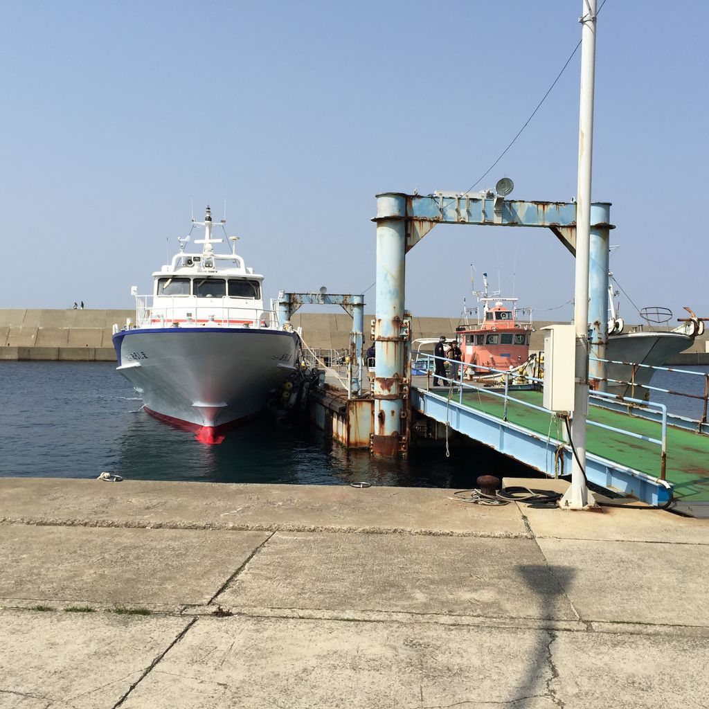 小呂島旅行記1 渡船方法 漁村風景 エスニック料理と旅 綿貫堂 小呂島旅行記1 渡船方法 漁村風景 エスニック料理と旅 綿貫堂