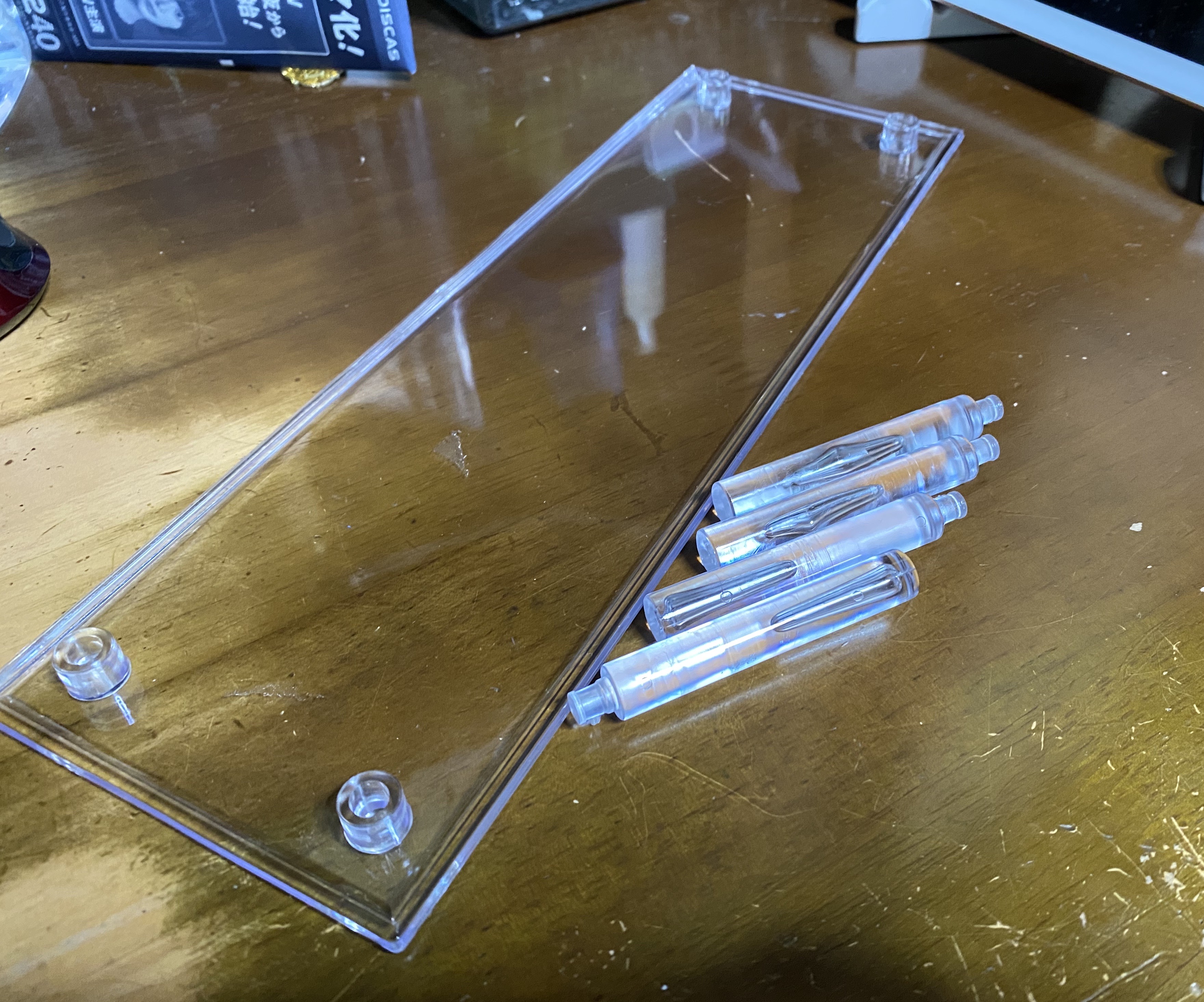 100均で便利そうなディスプレイスタンドを買ってきたって話 卒業できないオタクの日常