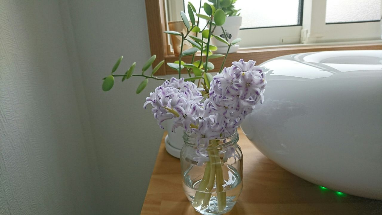 花瓶が少ないのに 大きな花束をもらったらどうする Snow Crystal