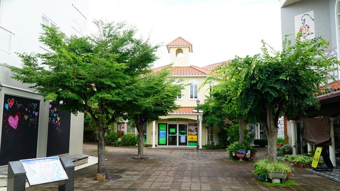 カリヨン広場28