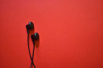 earphone-2639487_1920