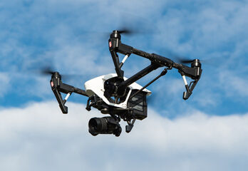 drone-1080844_1920_R