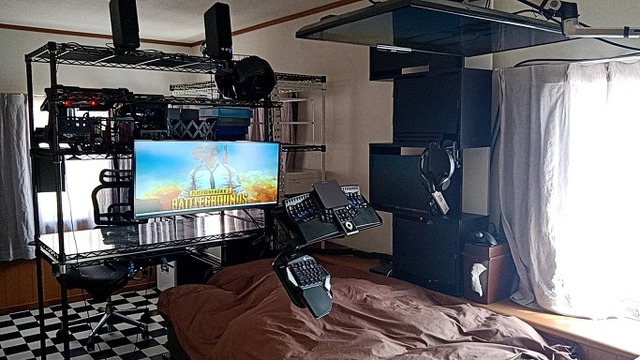 モニターアーム 引っ越して寝pc環境を再構築してみた 汎用型自作pcまとめ