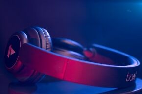 audio-7276511_640