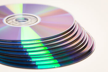 dvd-2418366_1920