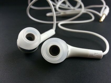 earphone-316753_1280