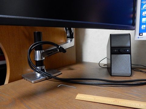 モニターアーム買って来たやで 汎用型自作pcまとめ モニターアーム買って来たやで 汎用型自作pcまとめ