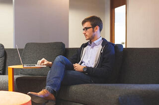 entrepreneur-g76e2fbfad_640