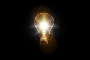 lightbulb-2010022_1920