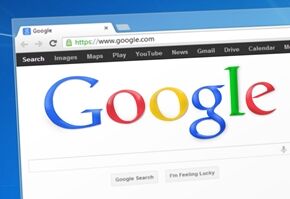 google-g3da693827_640