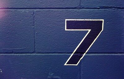 seven_on_blue_wall