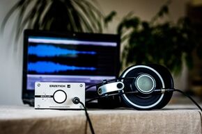 headphone-amplifier-4280053_1920