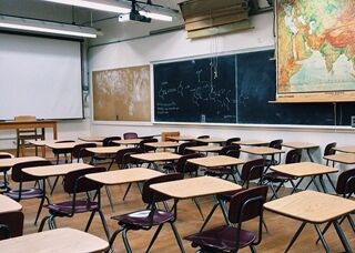 classroom-gac0193026_640