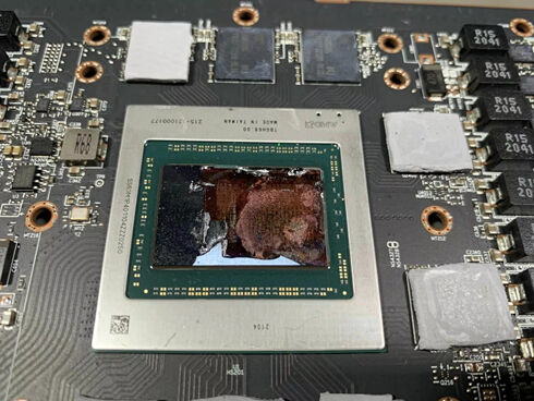 AMD-Radeon-RX-6000-Cracked_01