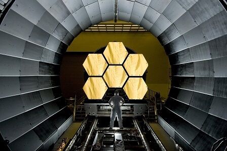 space-telescope-532989_1280