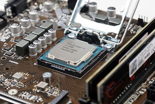 cpu-g83612e417_640