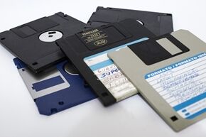 floppy-disk-g74e1acb85_640