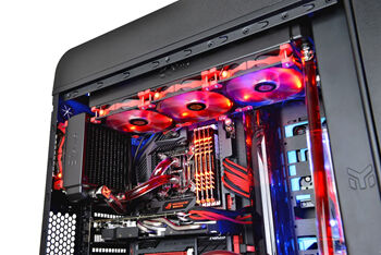 thermaltake_luna_pure_series_379373