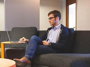 entrepreneur-593371_1280