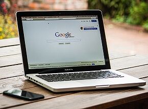macbook-459196_1280