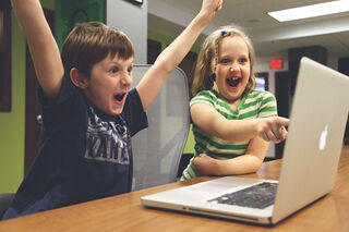 children-g2f0ead3bd_640