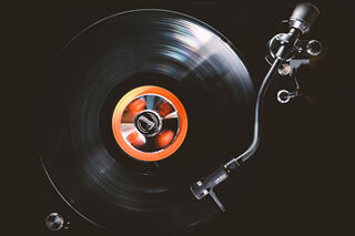 vinyl-4808792_1920