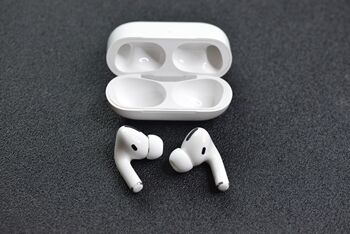 earphones-5193970_1920