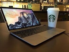 スタバで大量にいるMacBookいじってるやつって何やってんの？