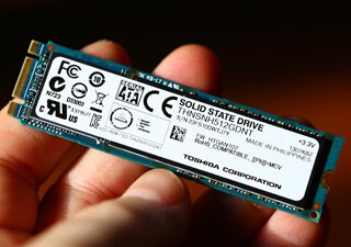 solid_state_drive_toshiba_corporation_l_01