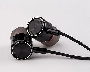 untie-earphone-1894727_1280