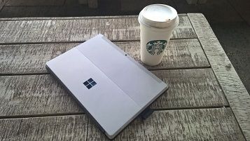 スタバでドヤるパソコンの代表格 Surfaceになる 汎用型自作pcまとめ