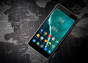 phone-geb8f32200_640