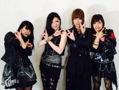 Babymetal Mary S Bloodのキツネサイン Babymatometal