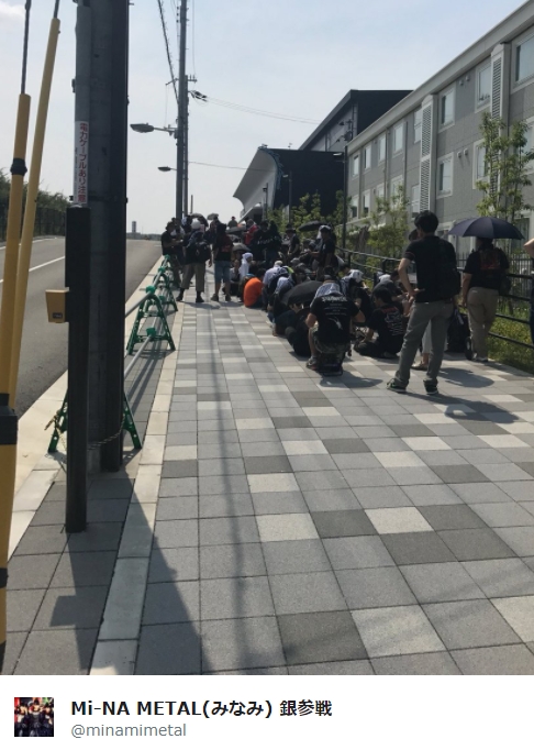 Babymetal 5大キツネ祭り 銀キツネ Zepp Osaka 物販列 Babymatometal