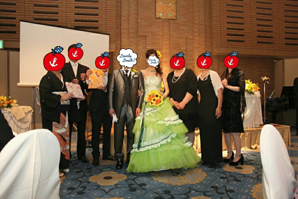 結婚式当日 結婚式へ向けて準備中ヽ ノ