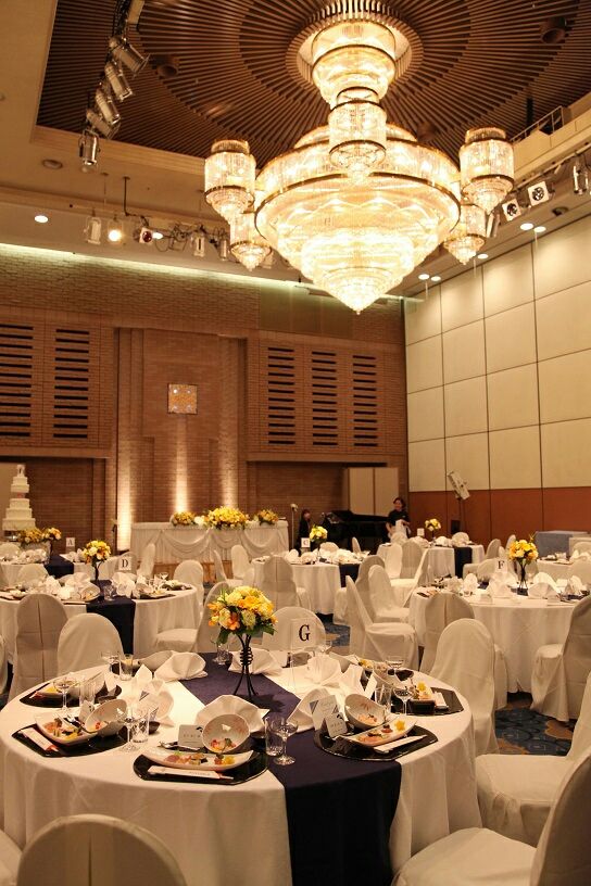 結婚式当日 結婚式へ向けて準備中ヽ ノ
